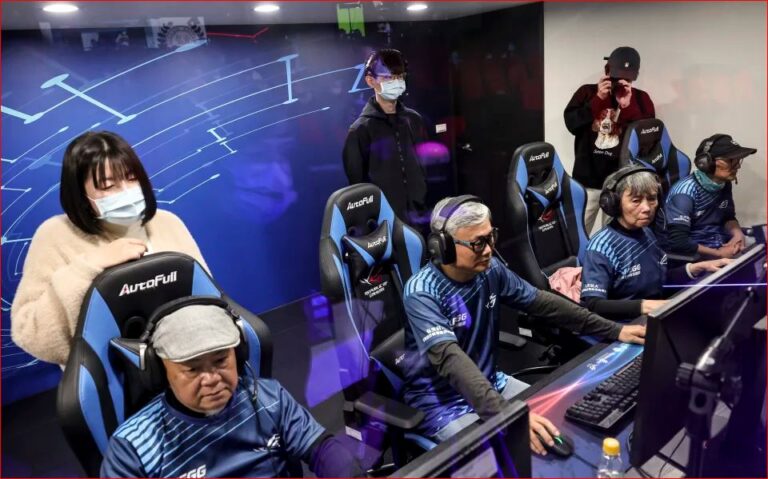 Taiwanese Seniors Duke it Out in Competitive League of Legends Games